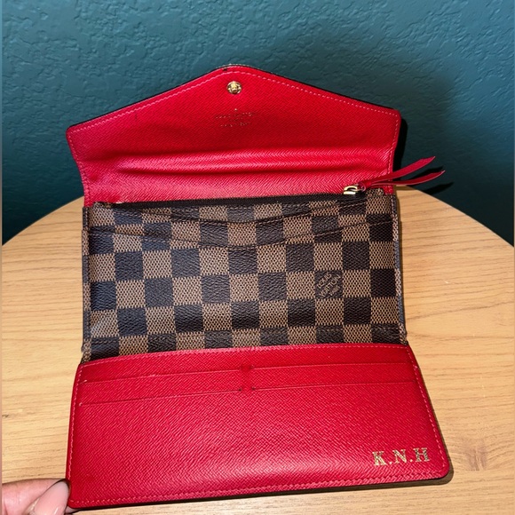 AUTHENTIC: Louis Vuitton Damier Ebene Josephine Wallet - Picture 4 of 5